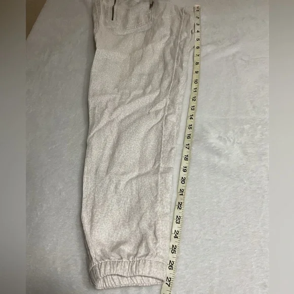 Athleta Gray Joggers with Elastic Waistband - Picture 13 of 14